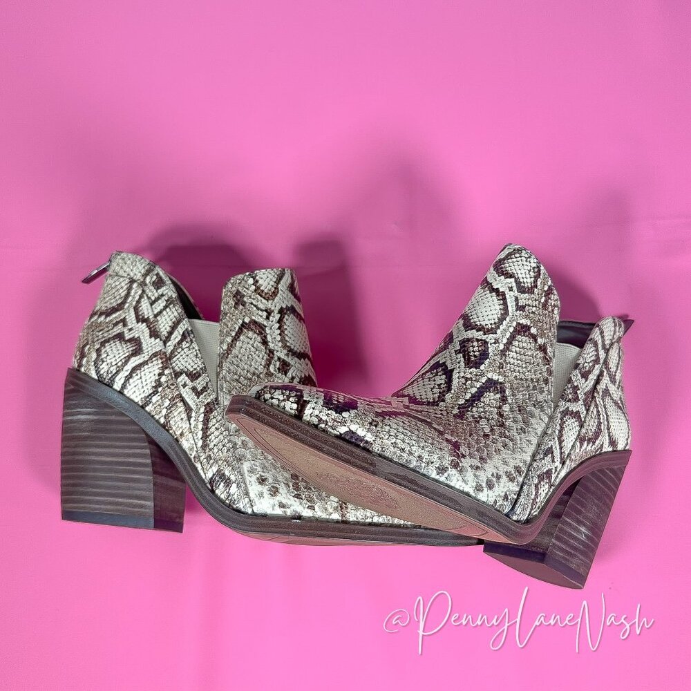 Vince Camuto Gradina Leather Snakeskin Ankle Bootie Size 9.5 - Picture 15 of 16